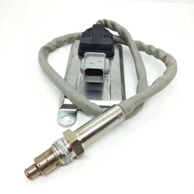 Referenznummer 0 258 017 359 Mercedes-Benz Lkw NOx-Sensor 5WK9 6653C für ein 24V-System